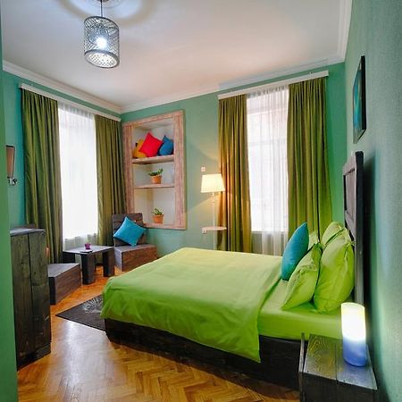 Euphoria Inn Тбилиси Екстериор снимка
