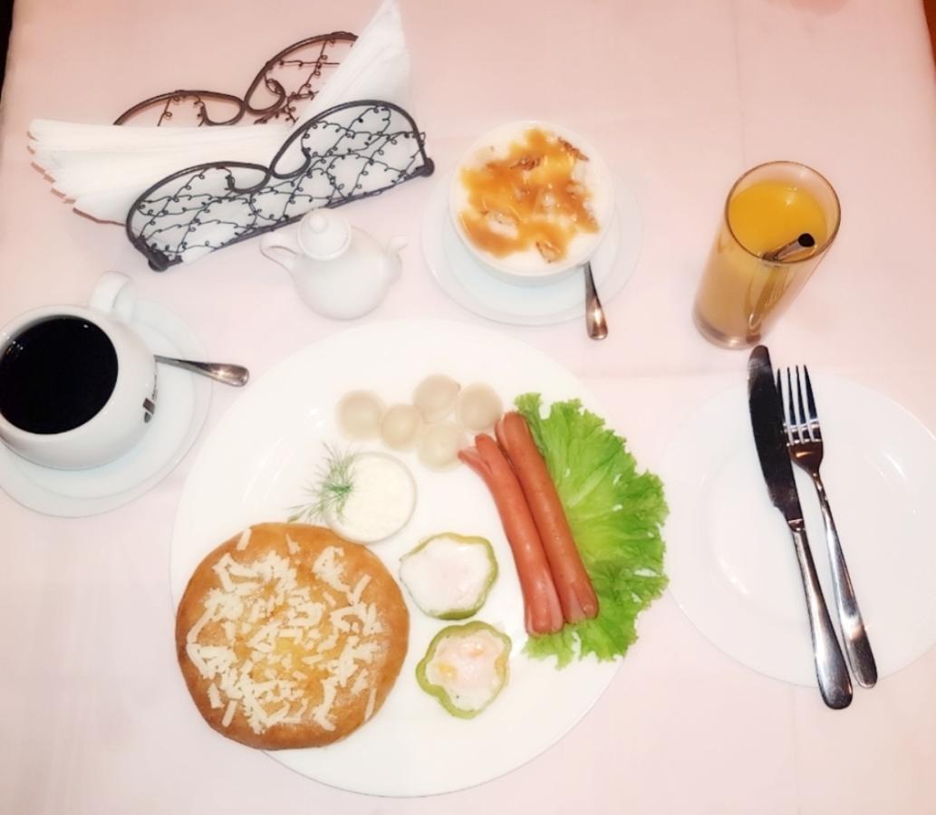 Euphoria Inn Тбилиси Екстериор снимка
